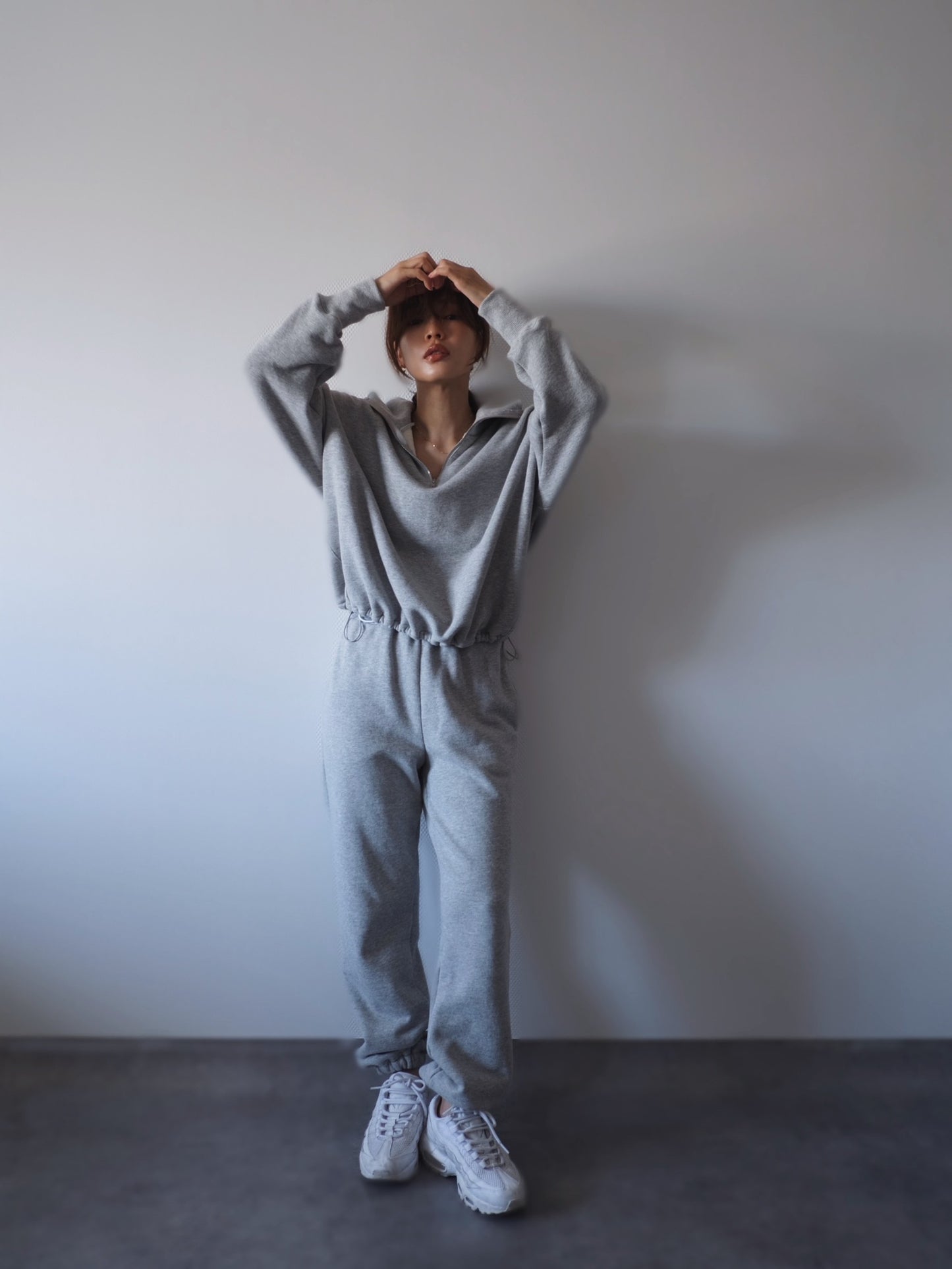 HALF ZIP SWEAT