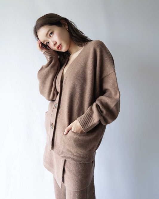 KNIT CARDIGAN